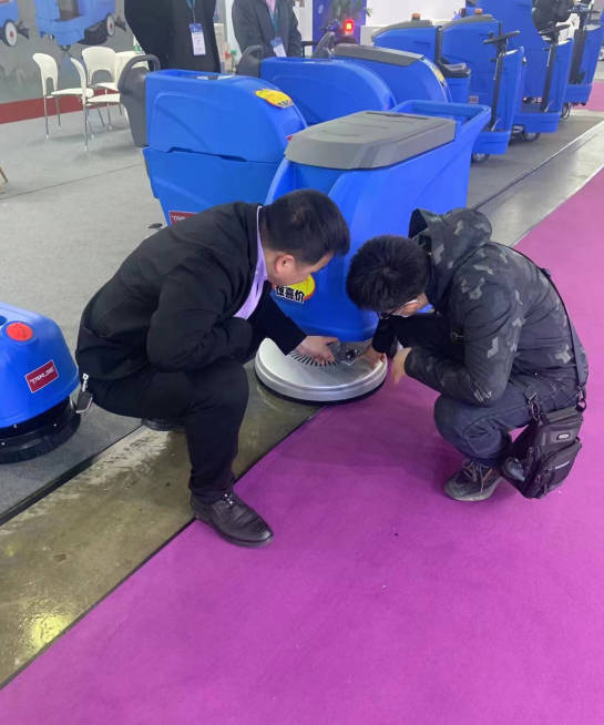 咸阳小型电动洗地机是否适合用于环卫保洁